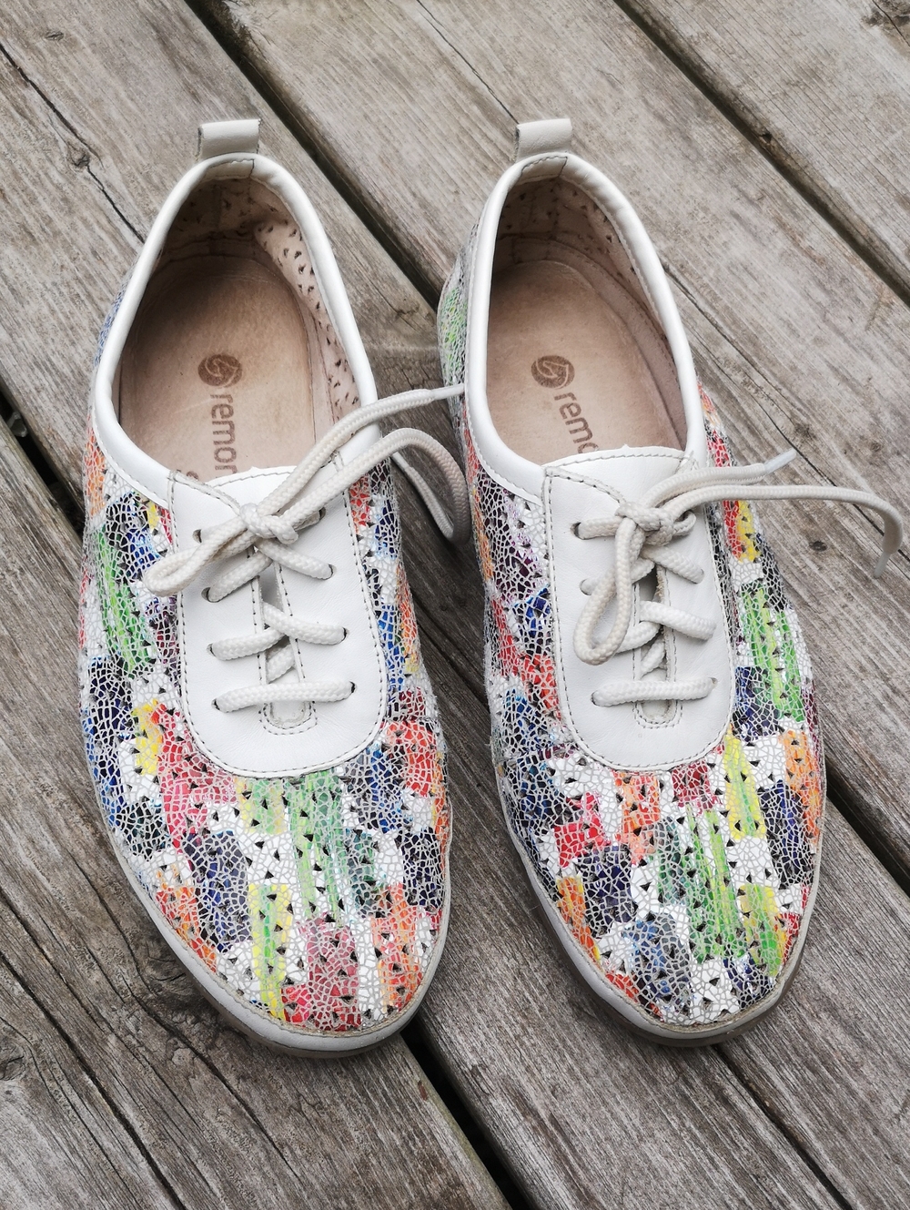 Remonte colourful perforated leather sneakers